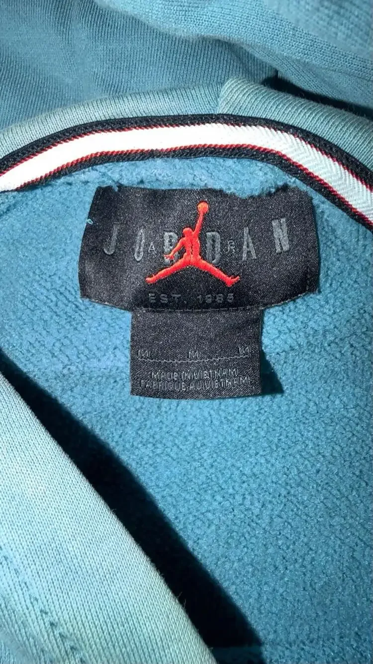 Jordan Essentials Fleece Pullover Hoodie in Rift Blue